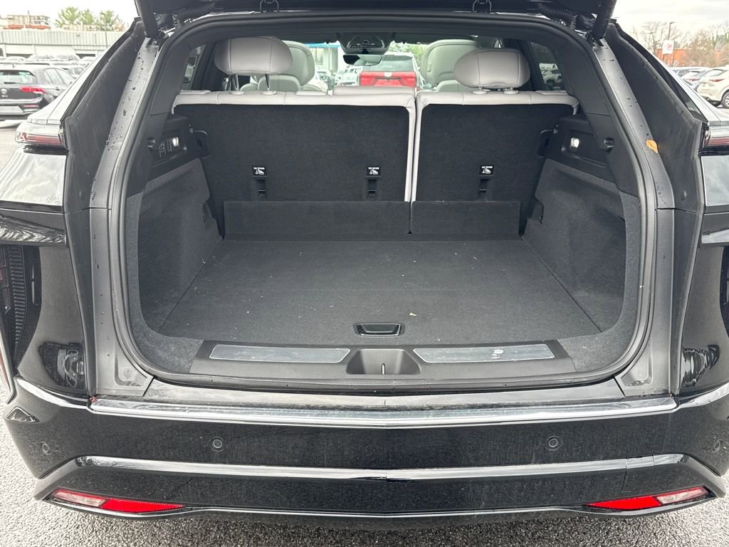 New 2026 Cadillac Lyriq Premium Luxury image 15