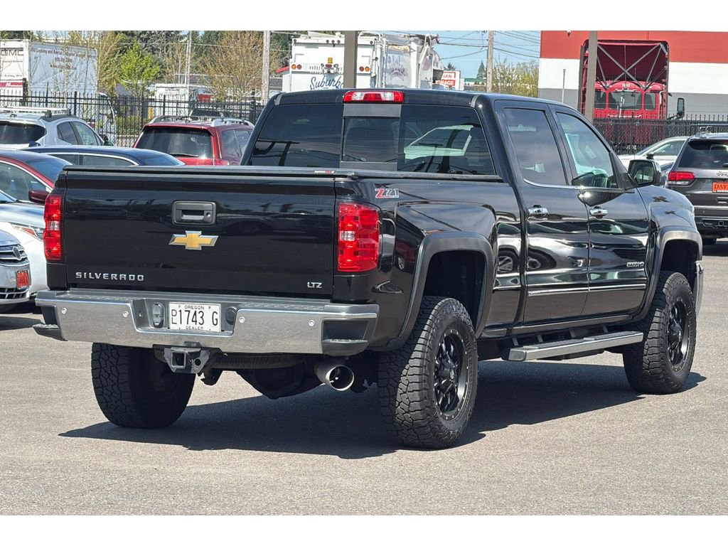 Used 2015 Chevrolet Silverado 2500 LTZ AWD/4WD image 5