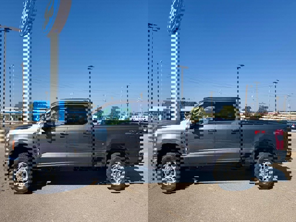 New 2026 Ford F250 XLT image 10