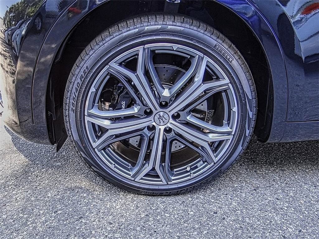 New 2023 Maserati Levante Modena image 25