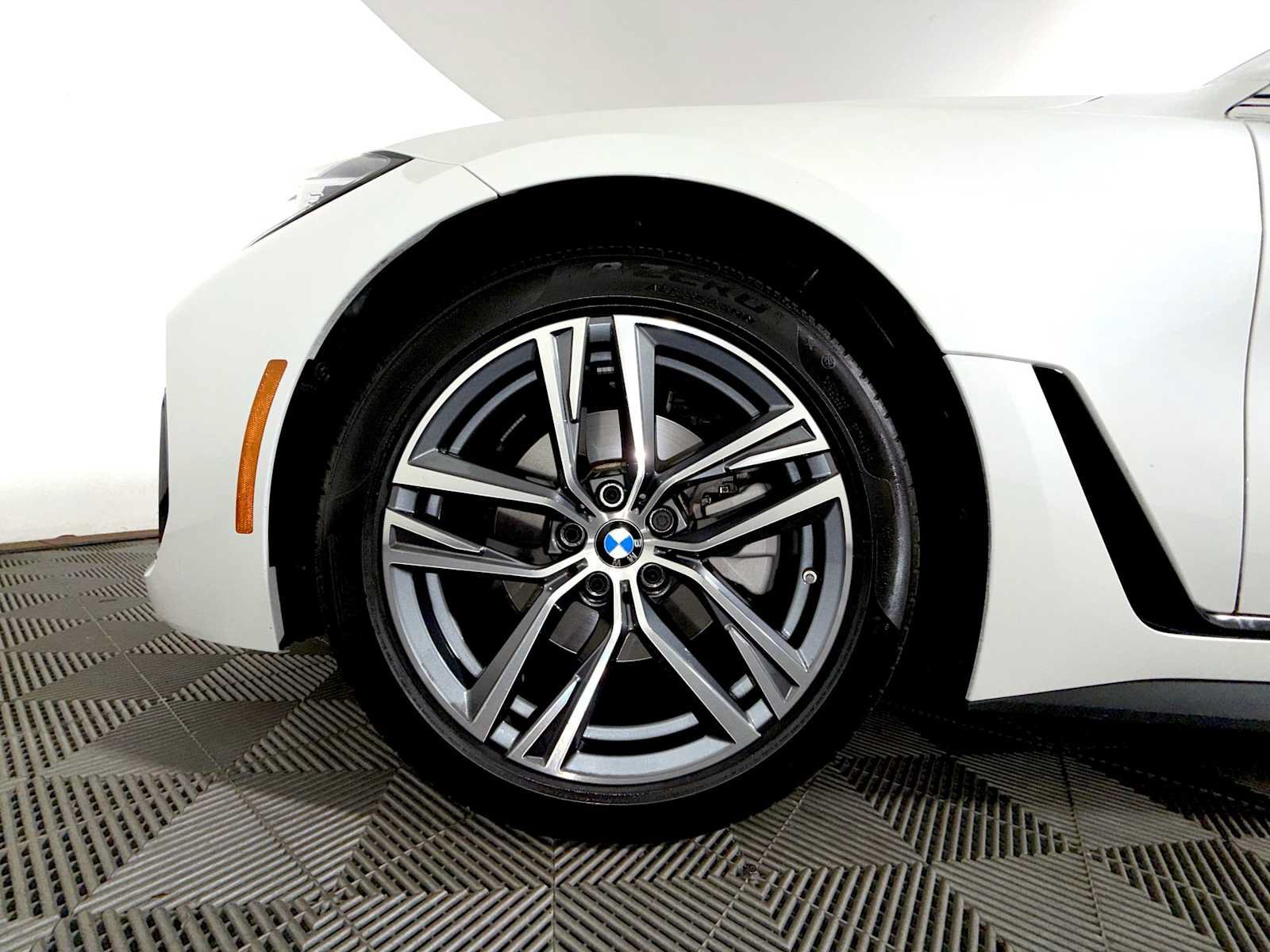 Used 2025 BMW 430i xDrive AWD/4WD image 8