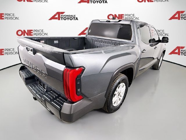 Used 2022 Toyota Tundra SR5 w/ Advanced Technology Package AWD/4WD image 7