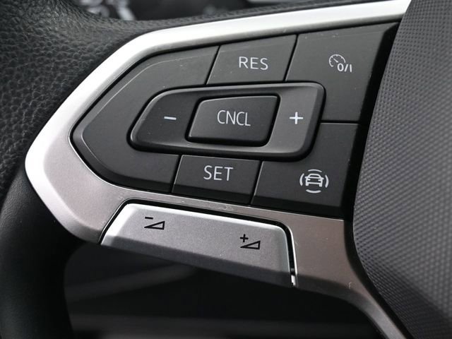 Used 2022 Volkswagen Tiguan S image 16