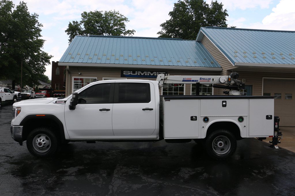 Used 2023 GMC Sierra 3500 Pro w/ Convenience Package AWD/4WD image 2