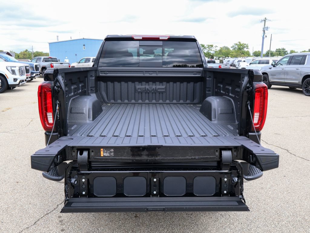 New 2026 GMC Sierra 1500 SLT w/ SLT Premium Plus Package AWD/4WD image 5