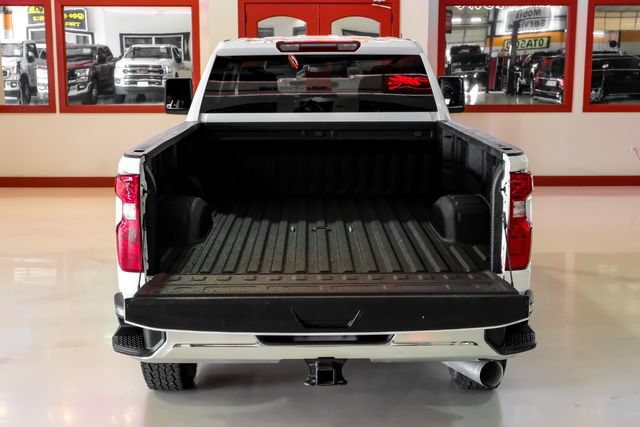 Used 2025 Chevrolet Silverado 2500 LT w/ Convenience Package AWD/4WD image 9