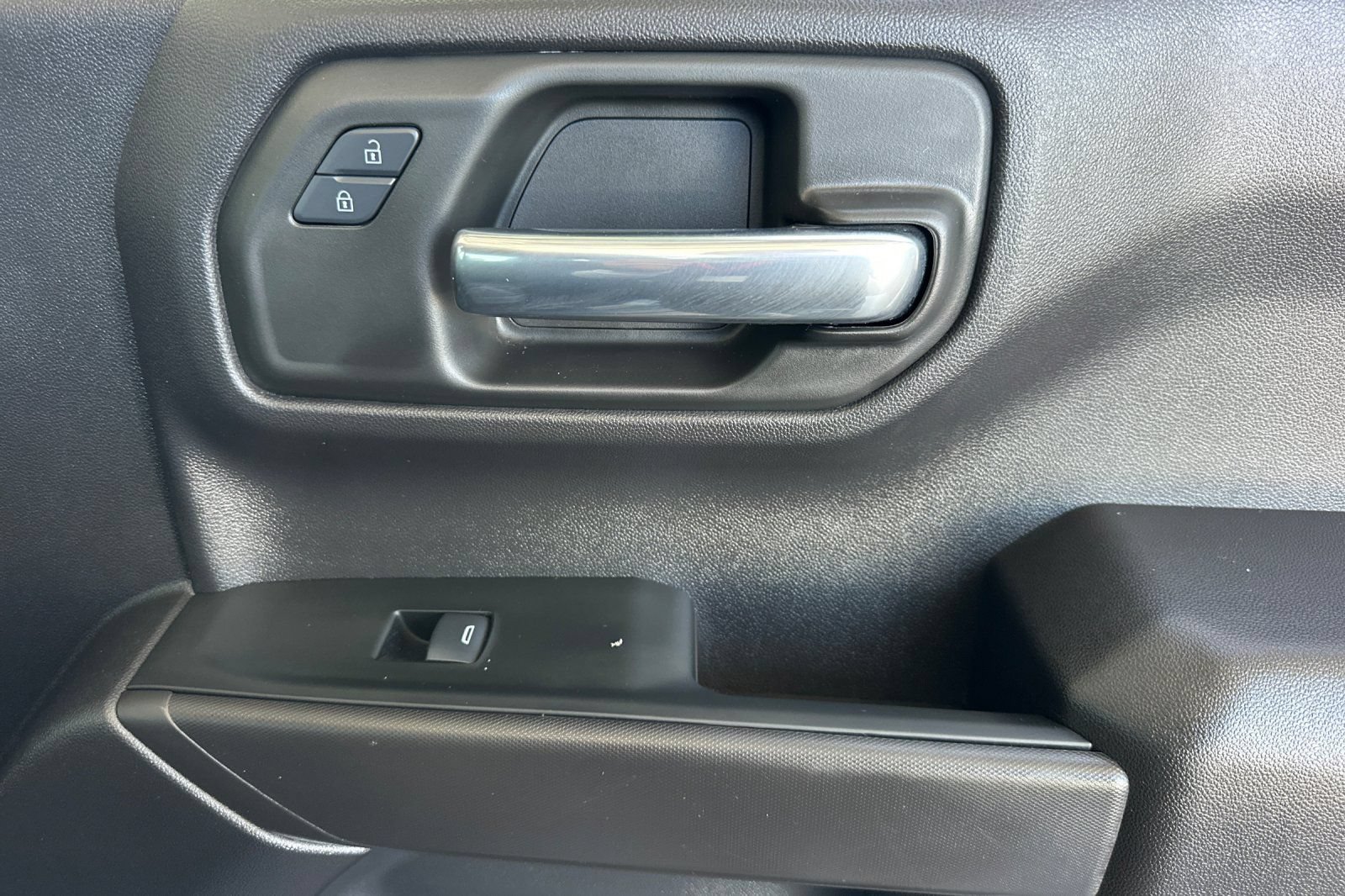 Certified 2024 Chevrolet Silverado 1500 Custom w/ LPO, Dark Essentials Package AWD/4WD image 21