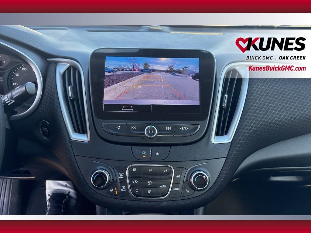 Used 2024 Chevrolet Malibu LT image 22