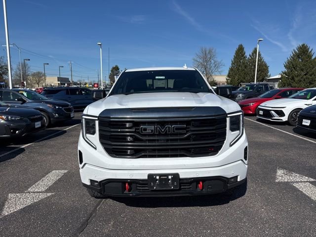 Used 2024 GMC Sierra 1500 AT4 w/ Technology Package image 2