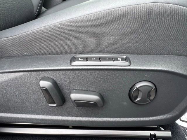 Used 2022 Volkswagen ID.4 Pro S image 18