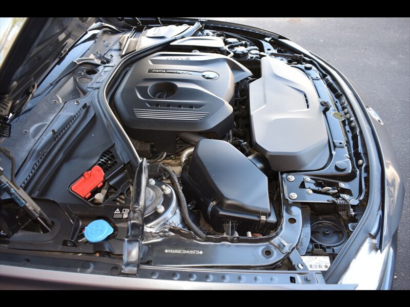 Used 2017 BMW 330i Sedan RWD image 40