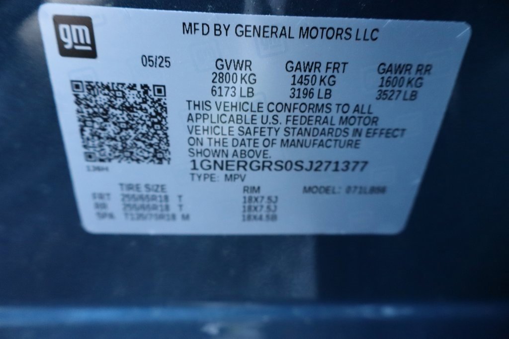 Used 2025 Chevrolet Traverse LT w/ Driver Confidence Package image 33