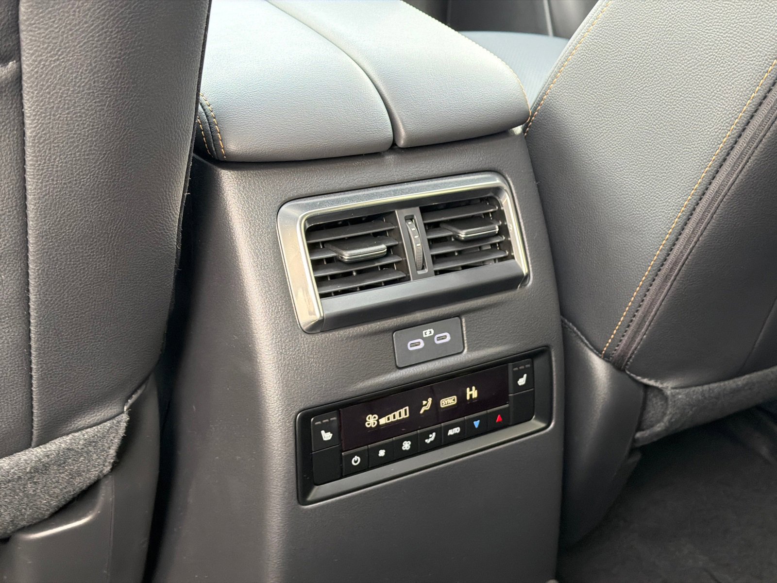 New 2026 MAZDA CX-90 Plug-In Hybrid w/ Preferred image 19