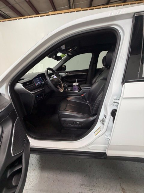 Used 2024 Jeep Grand Cherokee Limited 4xe AWD/4WD image 16