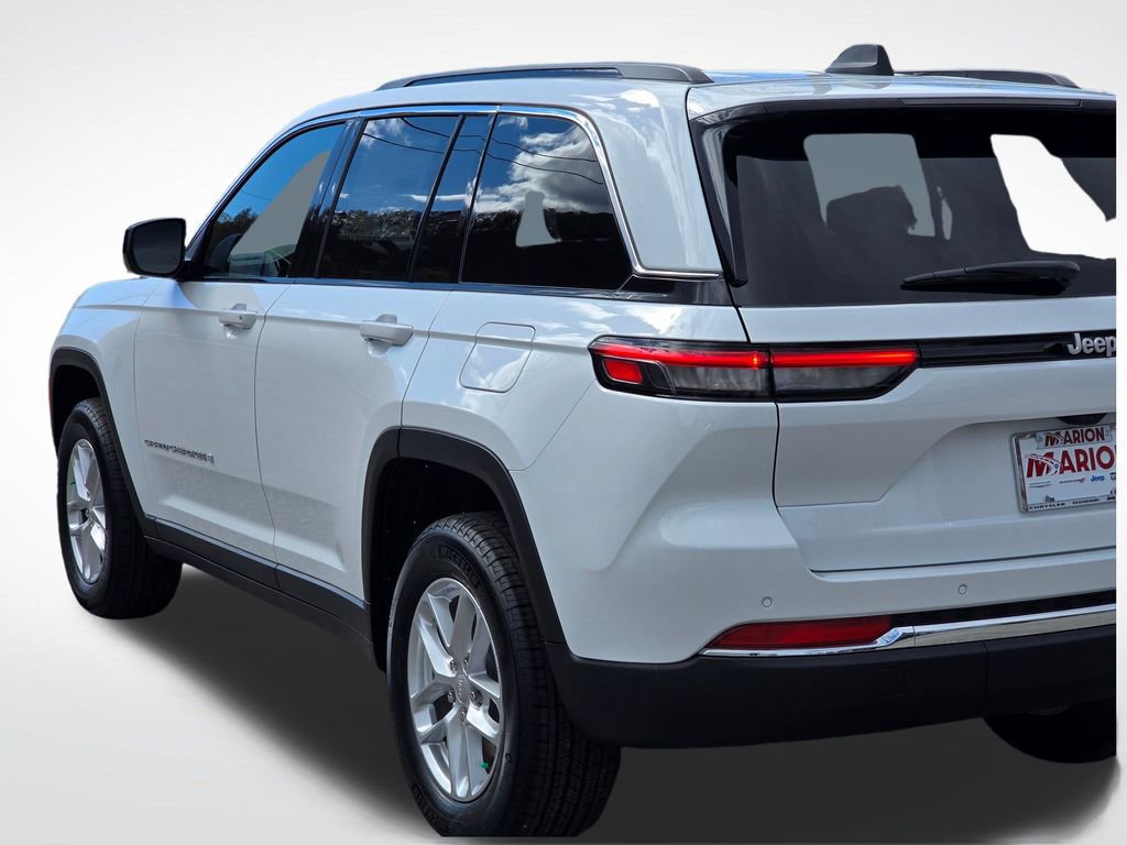 New 2025 Jeep Grand Cherokee Laredo X w/ Luxury Tech Group I image 44