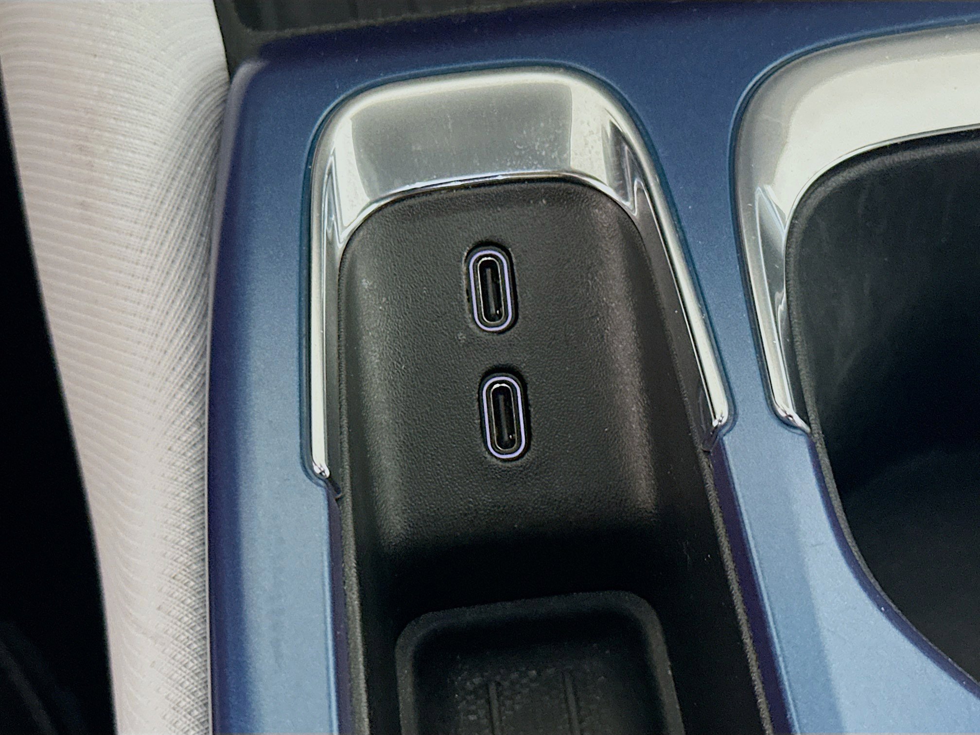 Used 2025 Chevrolet Equinox EV LT FWD image 26