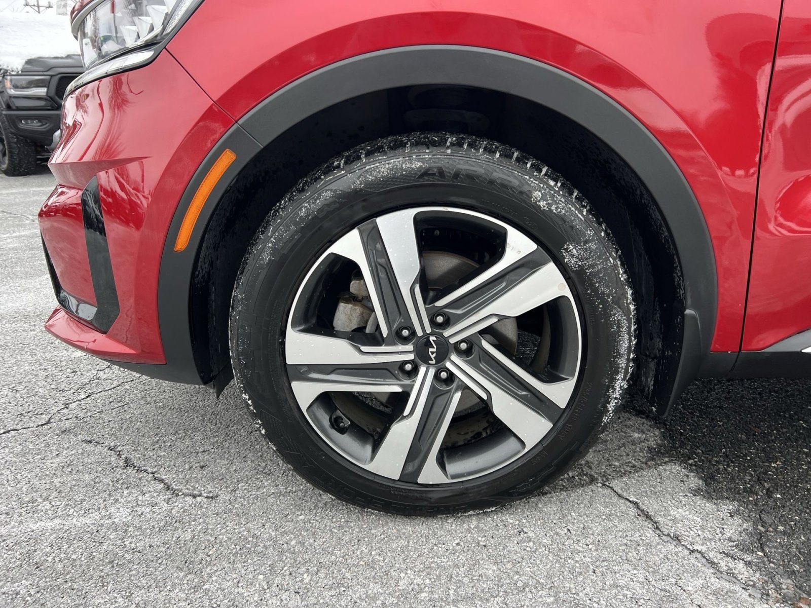 Used 2023 Kia Sorento EX image 12