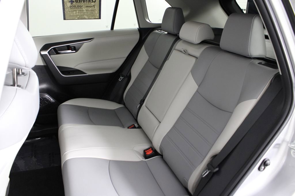 Used 2024 Toyota RAV4 XLE Premium image 18