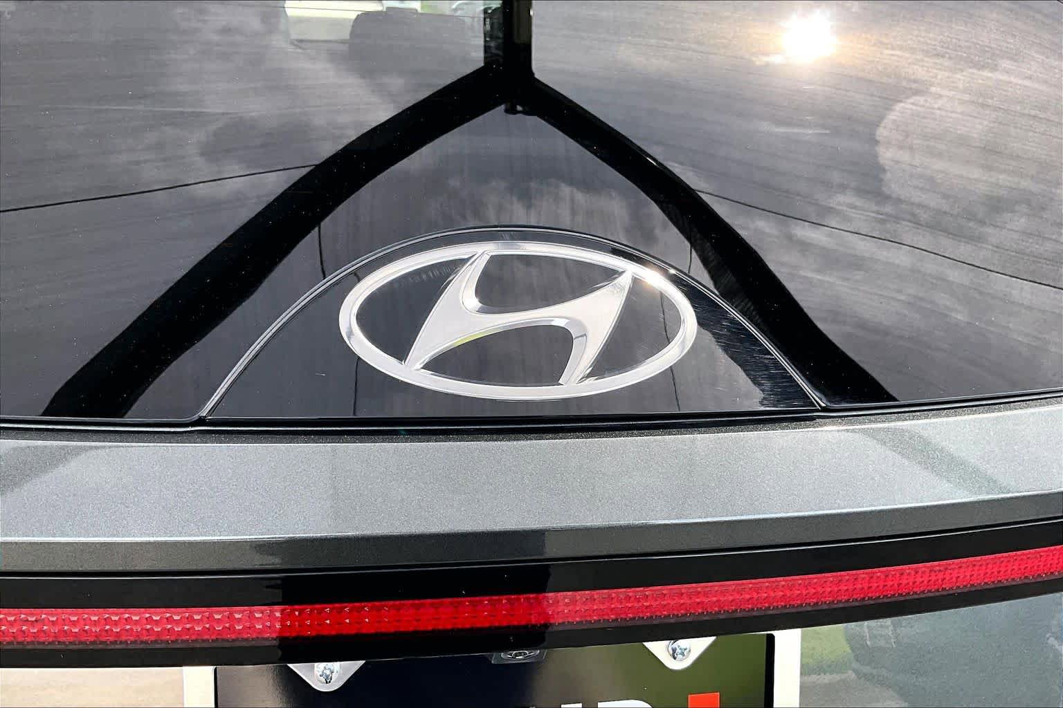 Used 2022 Hyundai Tucson SEL w/ Convenience + Premium Package AWD/4WD image 31