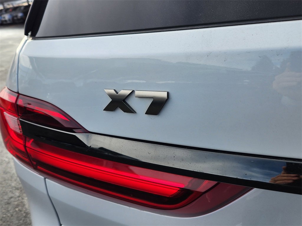 Used 2021 BMW X7 M50i image 35