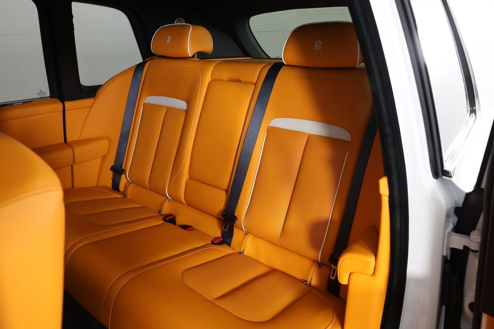 New 2026 Rolls-Royce Cullinan AWD/4WD image 36