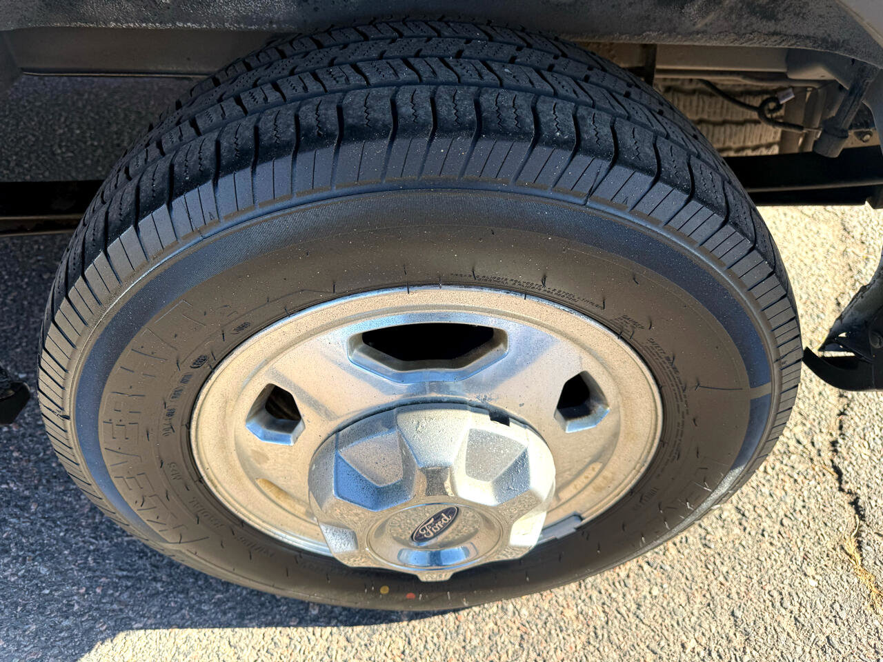 Used 2020 Ford Transit 350 XLT image 34