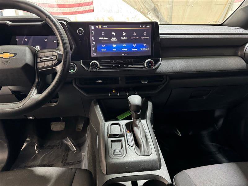 Used 2023 Chevrolet Colorado W/T RWD image 17