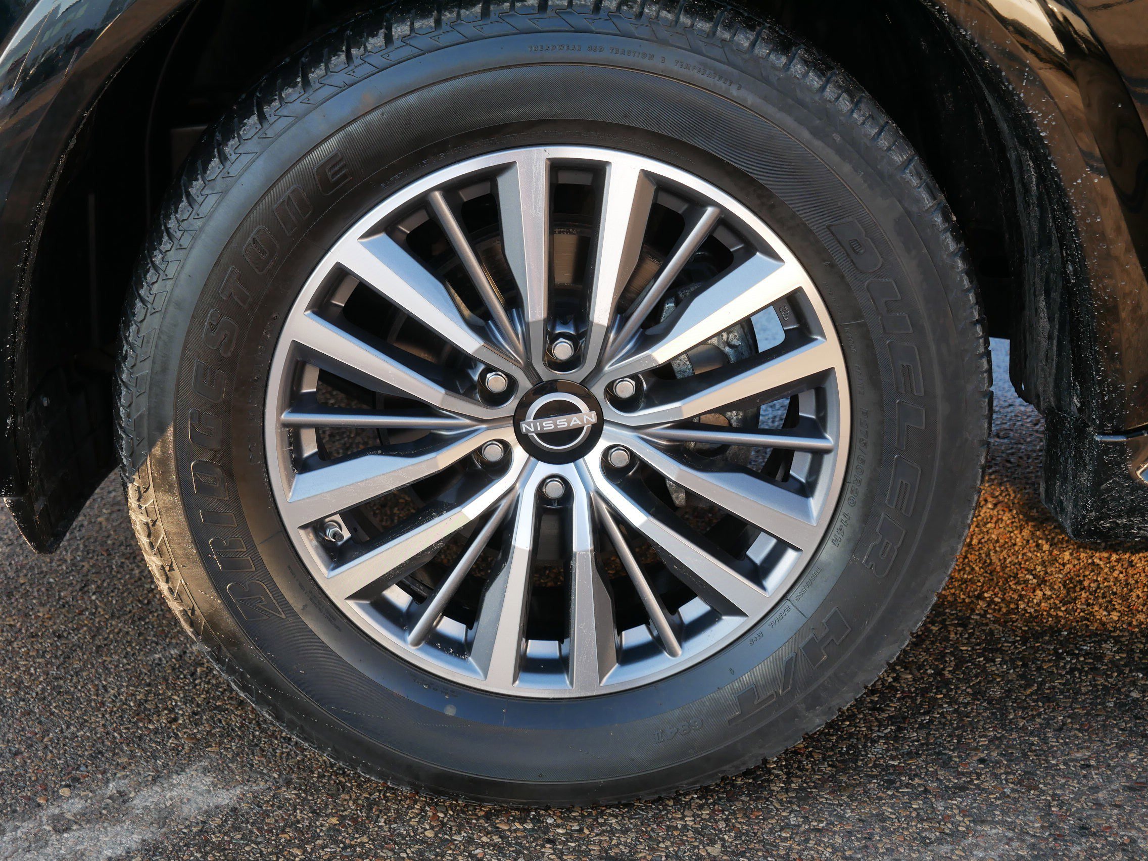 Certified 2023 Nissan Armada SL w/ Captain's Chairs Package image 15