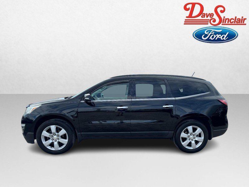 Used 2017 Chevrolet Traverse LT w/ Style and Technology Package FWD image 10