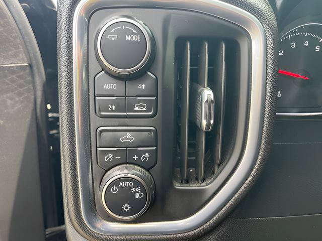 Used 2021 Chevrolet Silverado 1500 LT AWD/4WD image 21