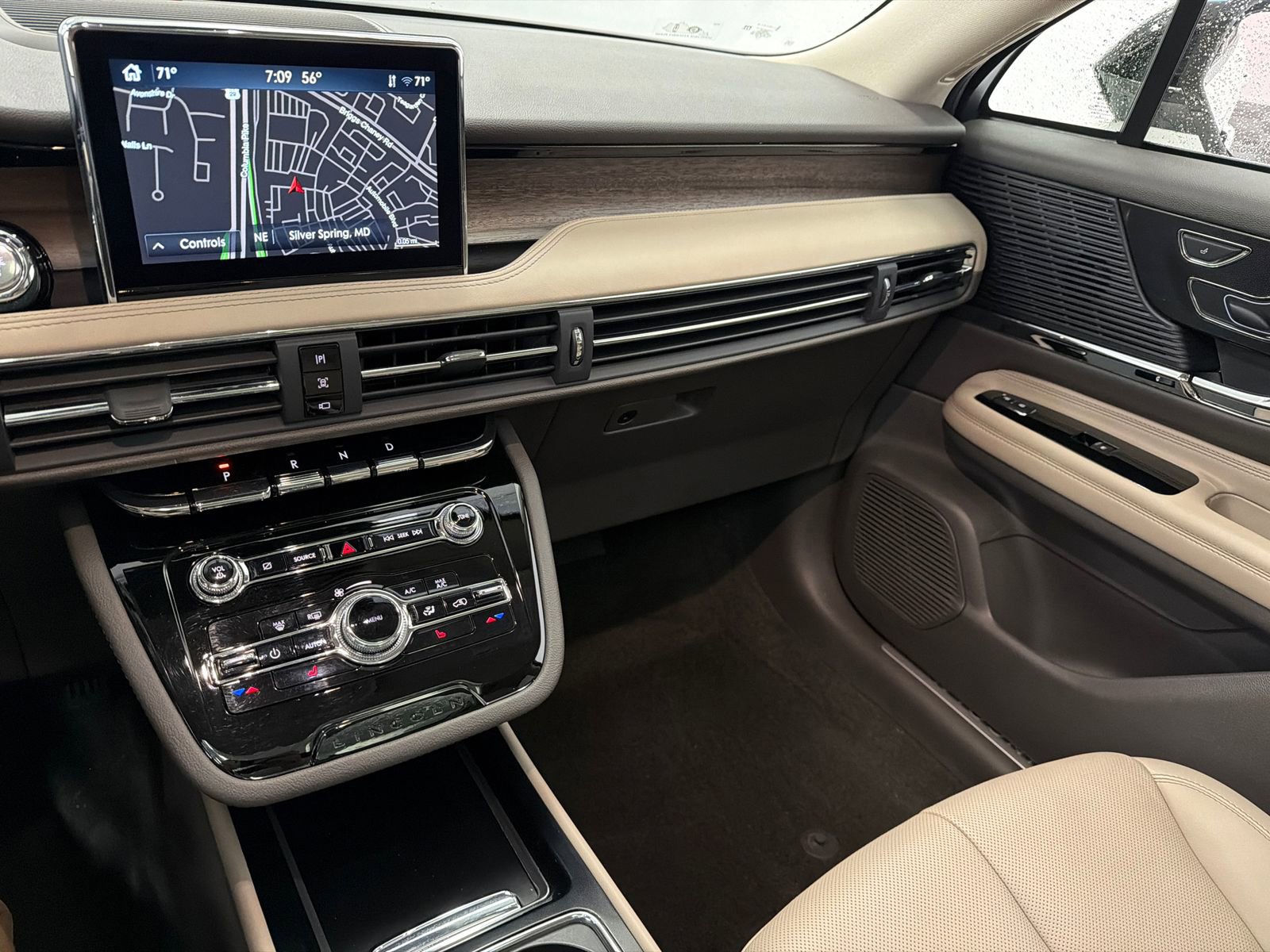 Used 2022 Lincoln Corsair Grand Touring image 25