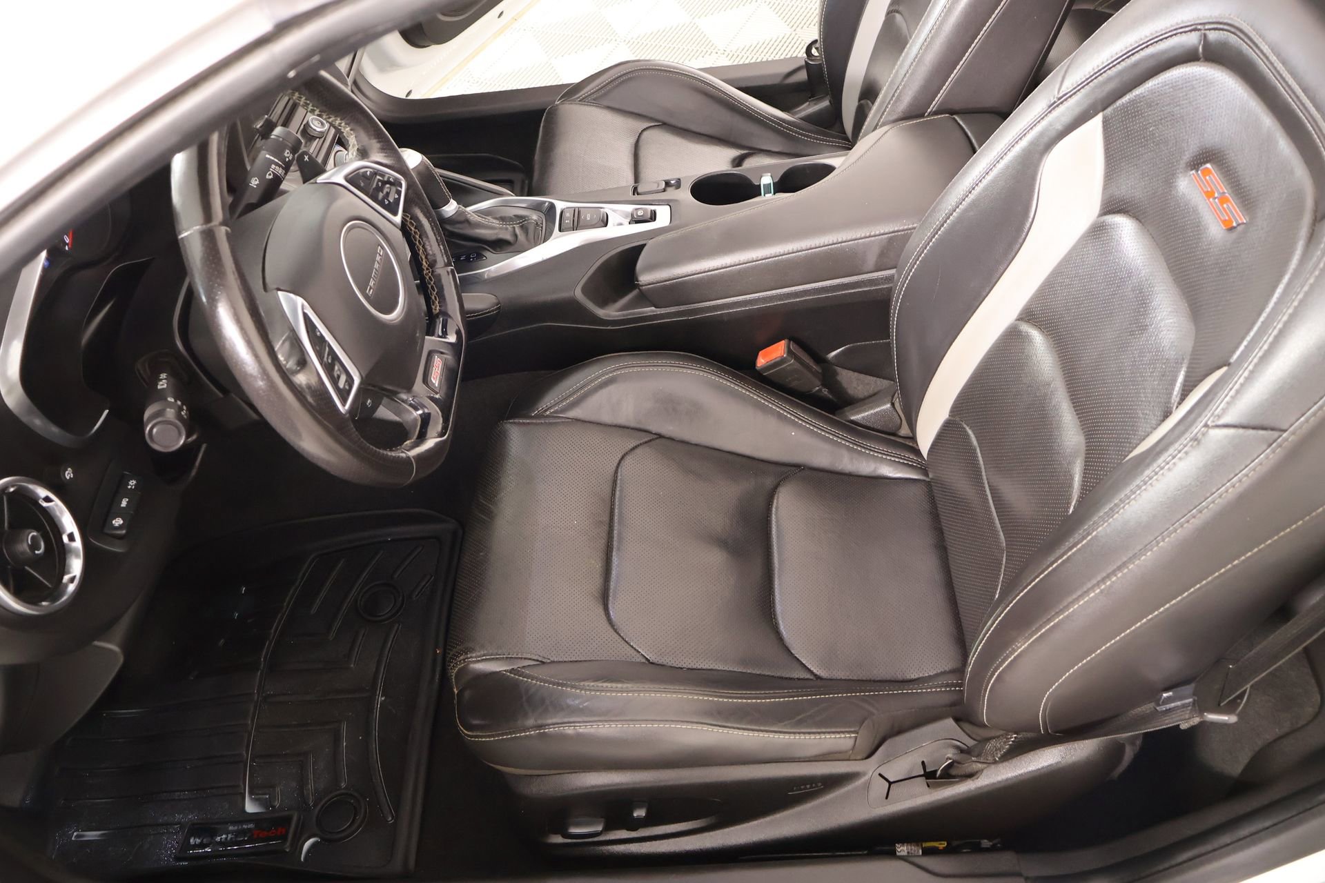 Used 2019 Chevrolet Camaro SS image 11