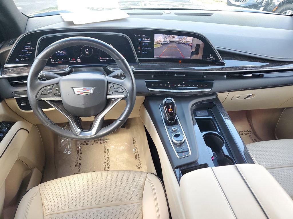 Used 2021 Cadillac Escalade ESV Premium Luxury image 17