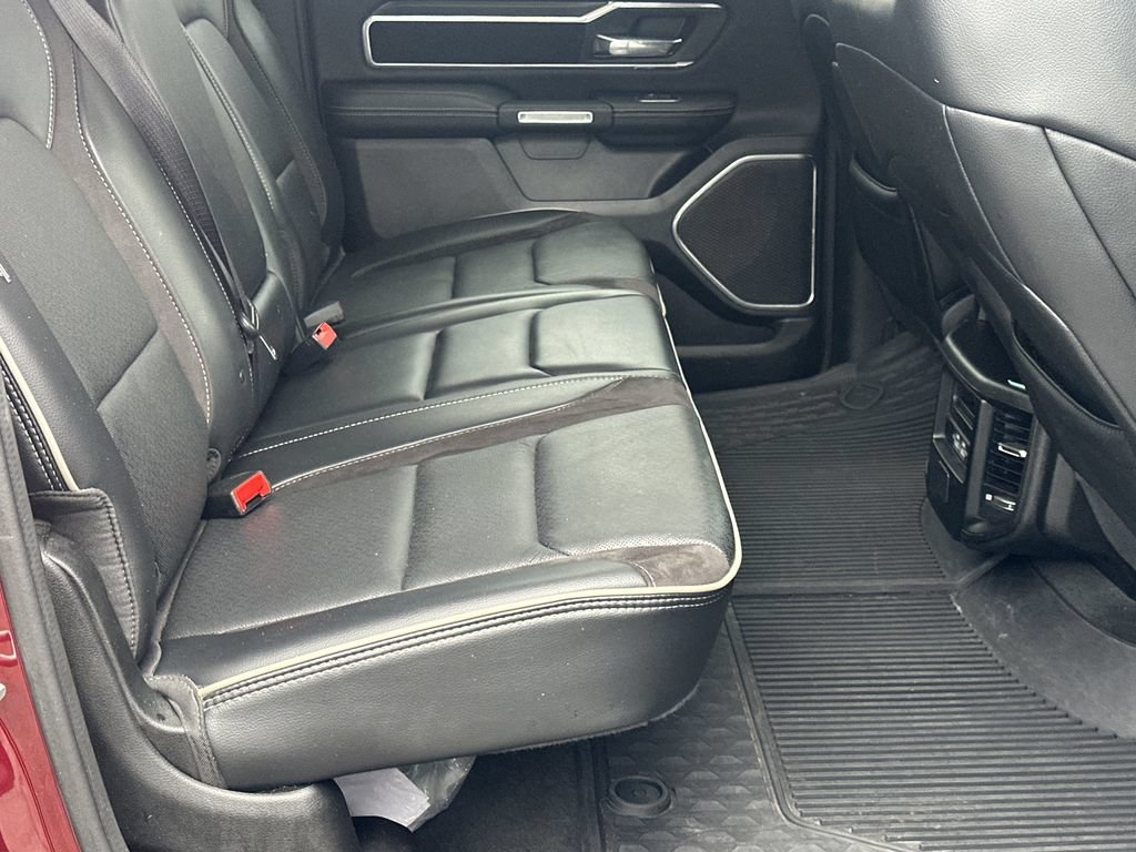 Used 2022 RAM 1500 Laramie AWD/4WD image 16