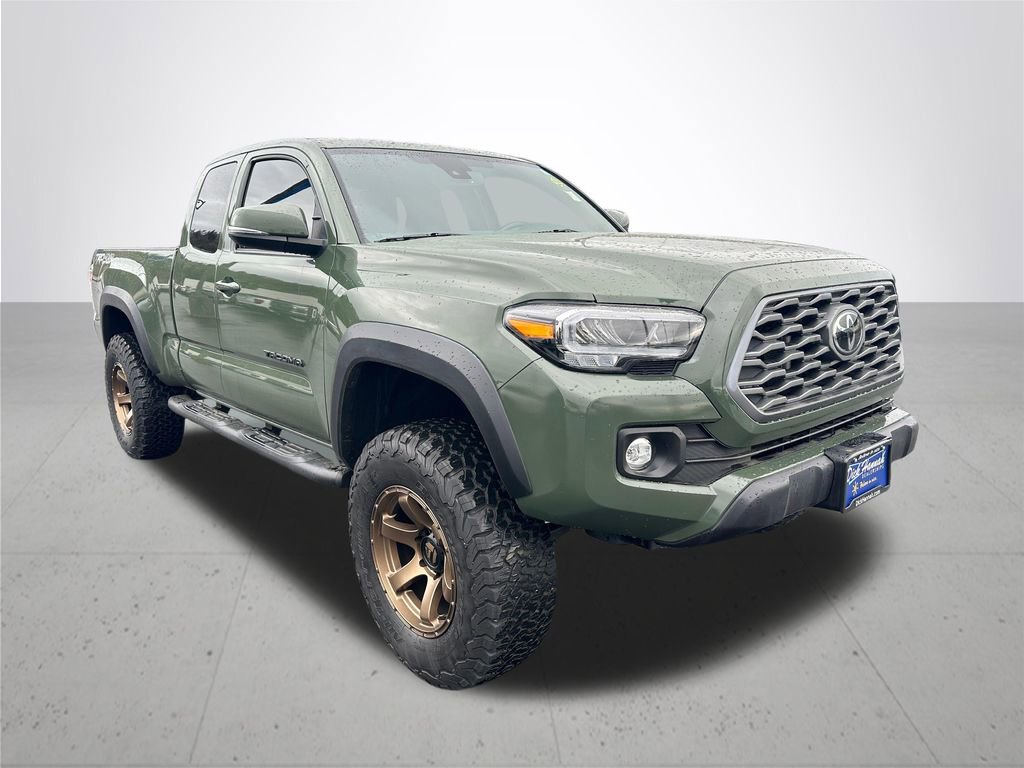 Used 2021 Toyota Tacoma TRD Off-Road w/ TRD Premium Off Road Package AWD/4WD image 5