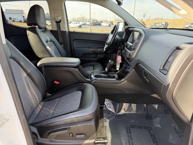 Used 2017 Chevrolet Colorado Z71 image 9