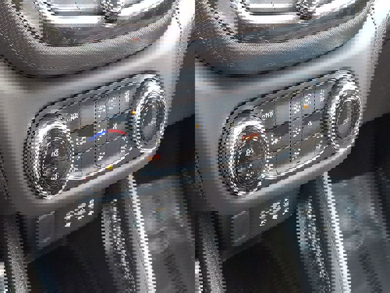 Certified 2022 Chevrolet TrailBlazer LT w/ Convenience Package AWD/4WD image 23