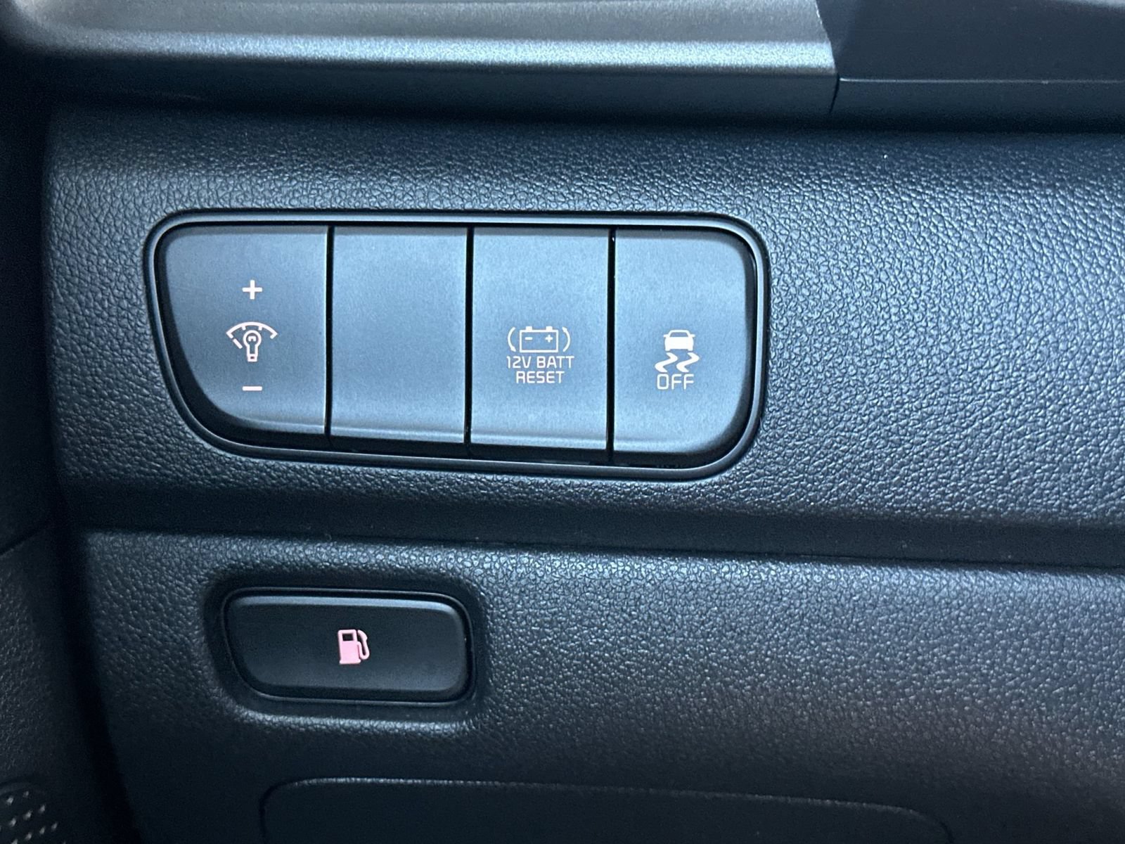 Used 2019 Kia Niro LX FWD image 29
