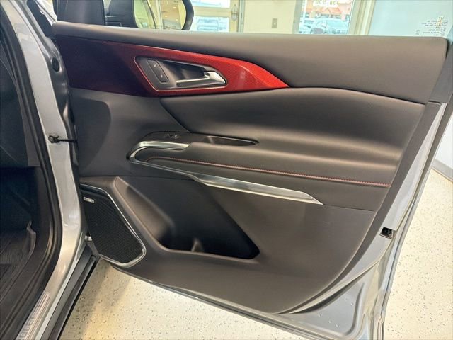 Used 2025 Chevrolet Traverse Z71 w/ Enhanced Driving Package image 47