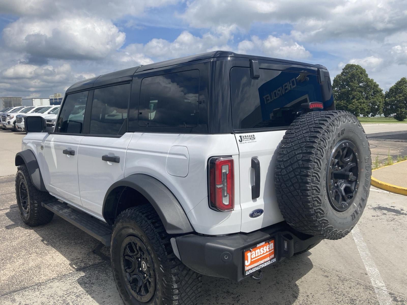 Used 2024 Ford Bronco Wildtrak AWD/4WD image 5