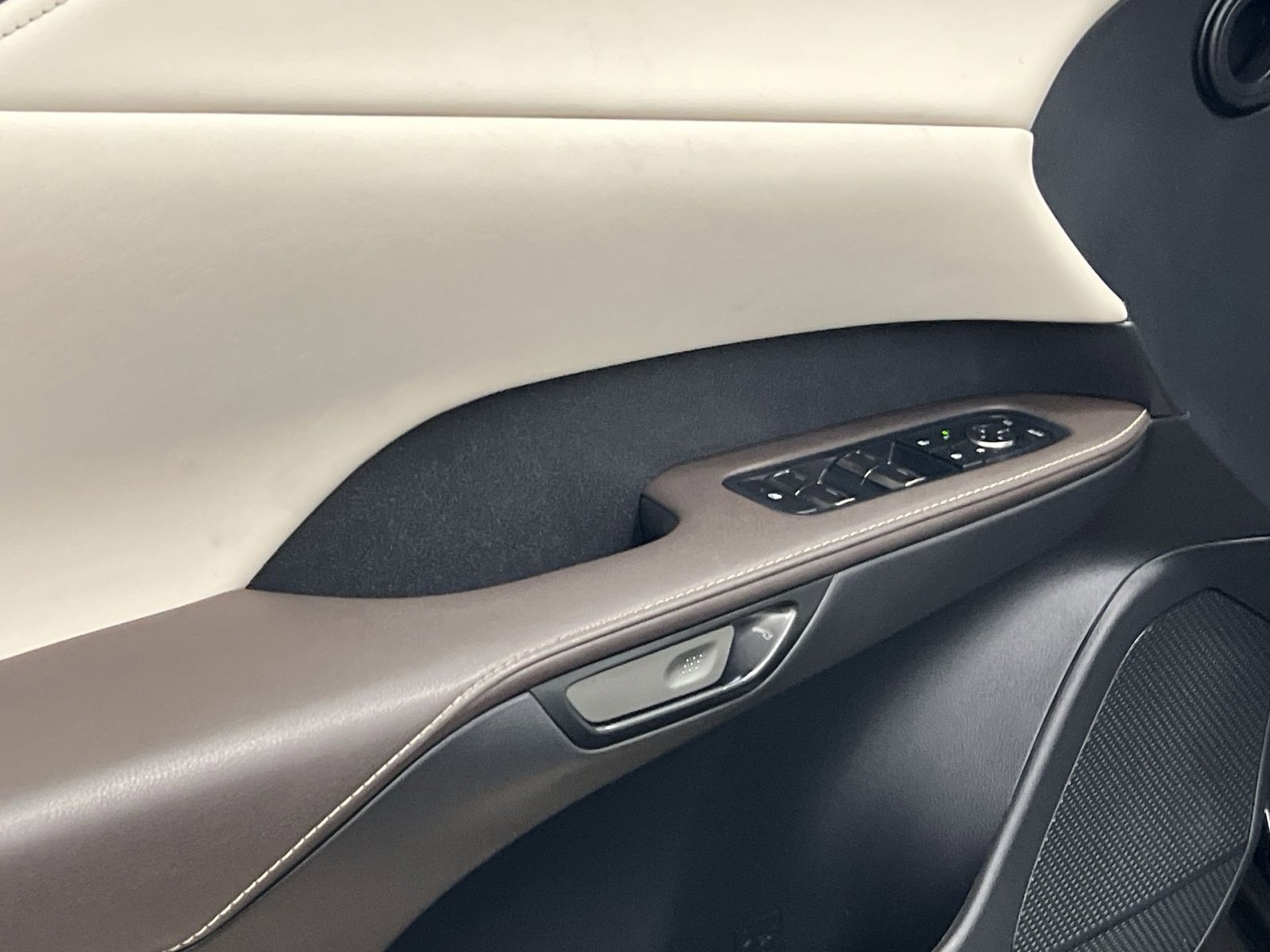 Used 2024 Lexus RX 350 Premium image 15