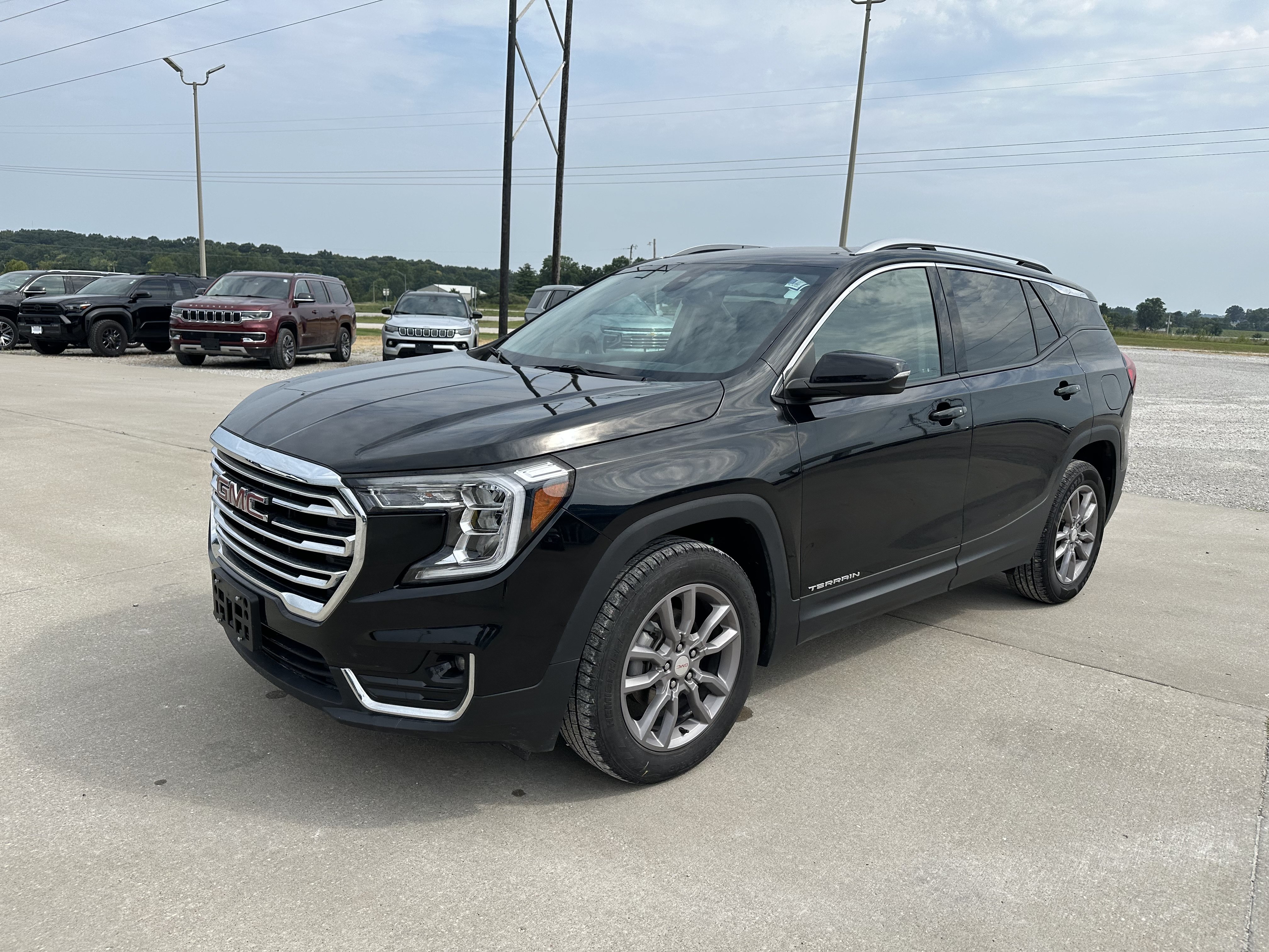 Certified 2024 GMC Terrain SLT AWD/4WD image 7