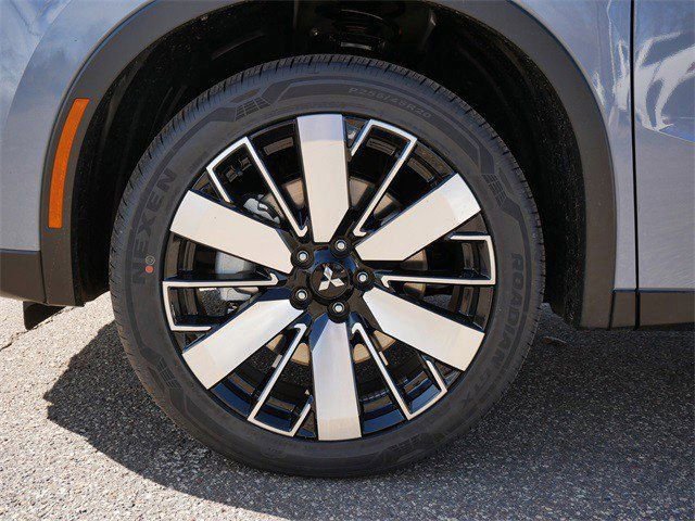 New 2026 Mitsubishi Outlander SE AWD/4WD image 3