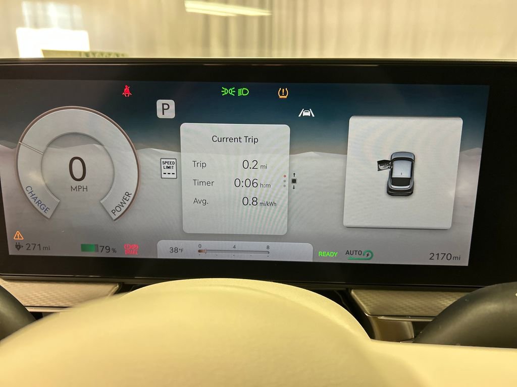 Used 2025 Genesis GV60 RWD image 14