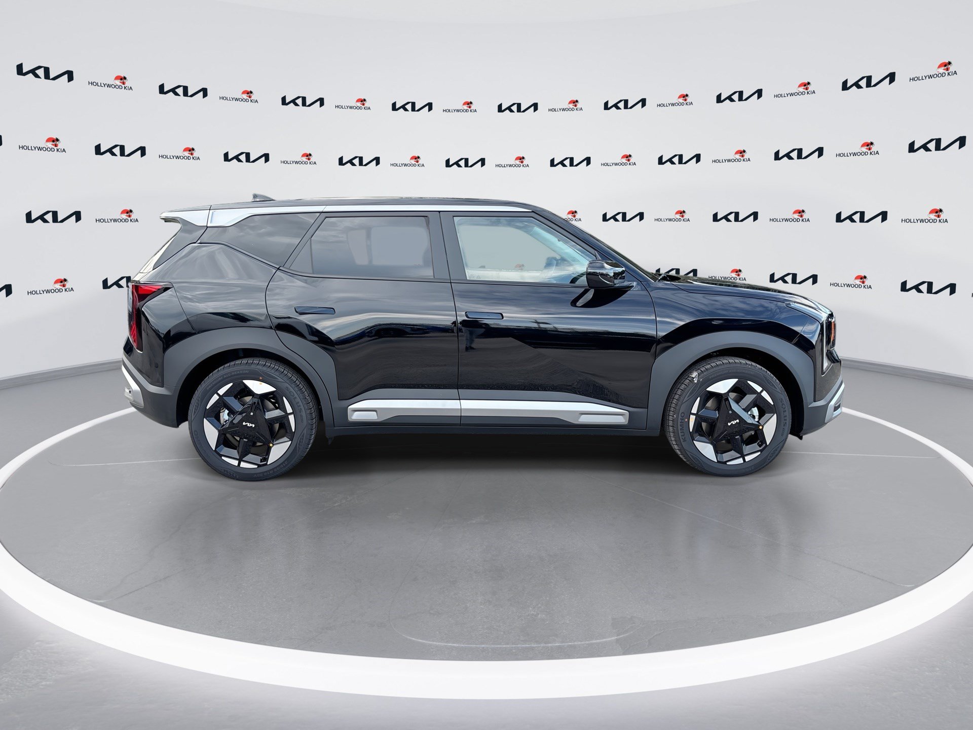 New 2027 Kia Seltos S FWD image 9