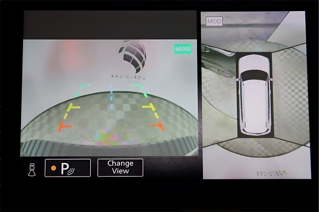 Used 2024 Nissan Armada Platinum w/ Captain's Chairs Package image 33