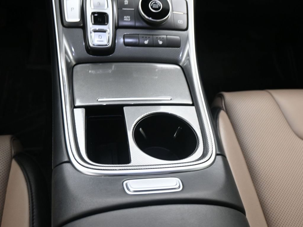 Used 2023 Hyundai Santa Fe SEL w/ Premium Package FWD image 4