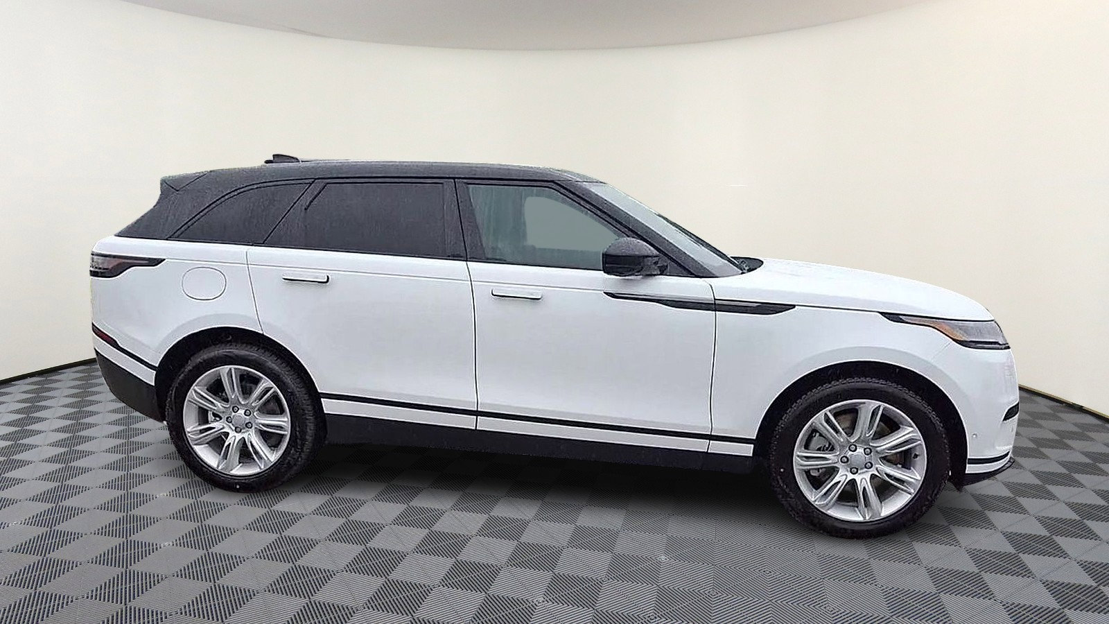 New 2026 Land Rover Range Rover Velar S image 9