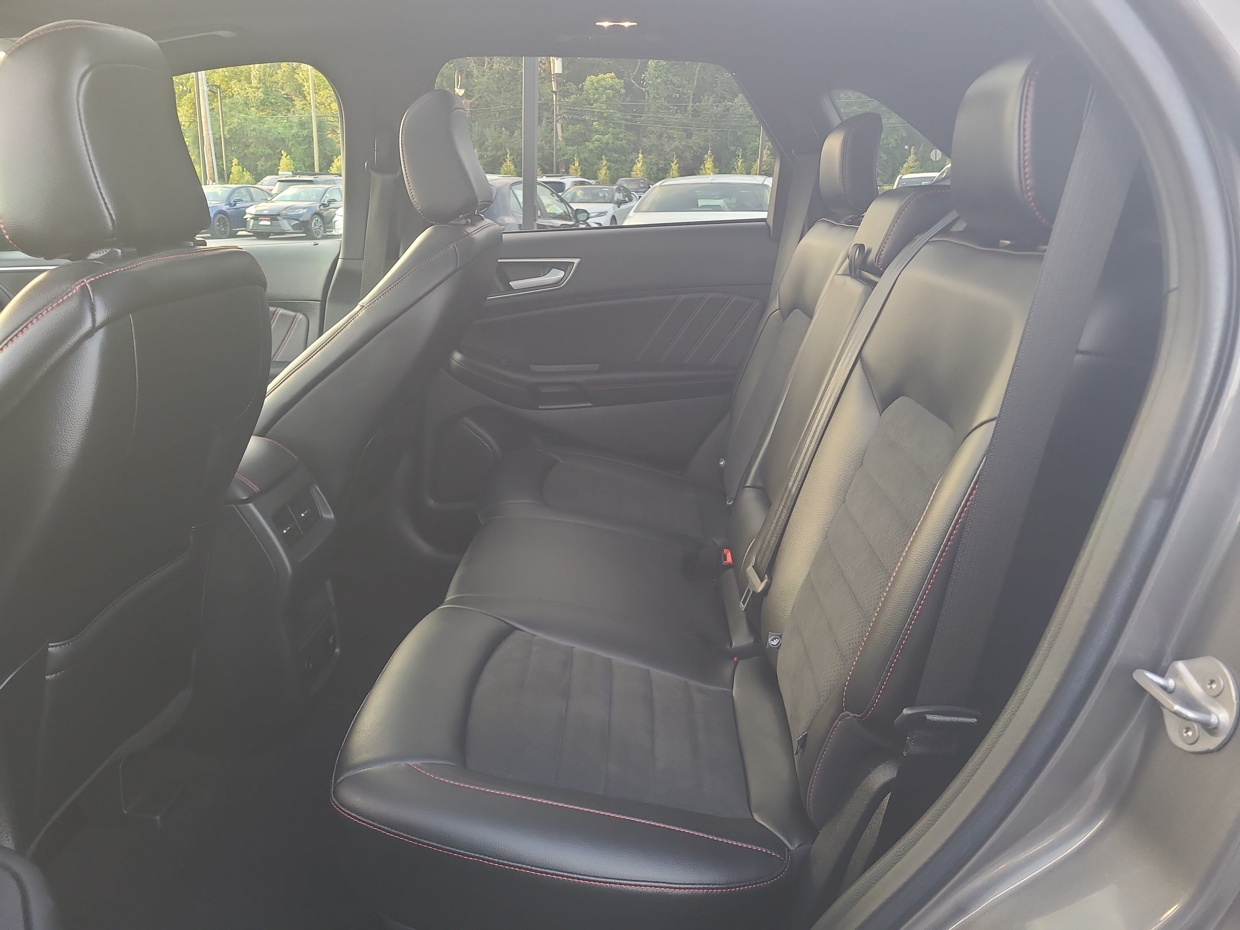 Used 2023 Ford Edge ST-Line AWD/4WD image 28