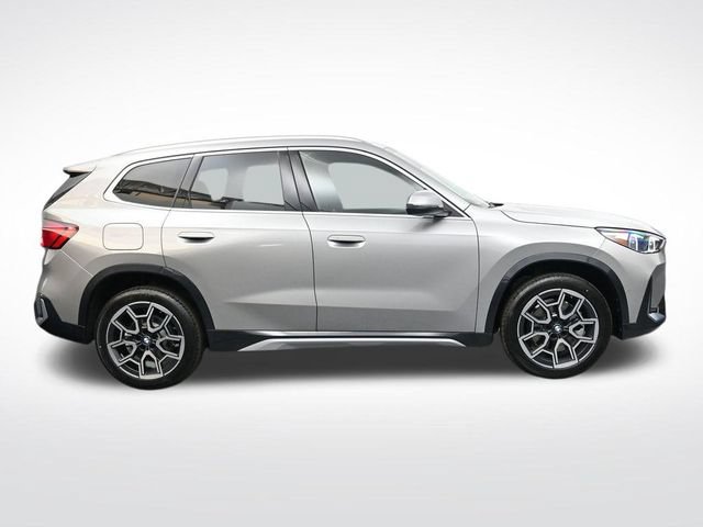 New 2026 BMW X1 xDrive28i w/ Technology Package AWD/4WD image 3